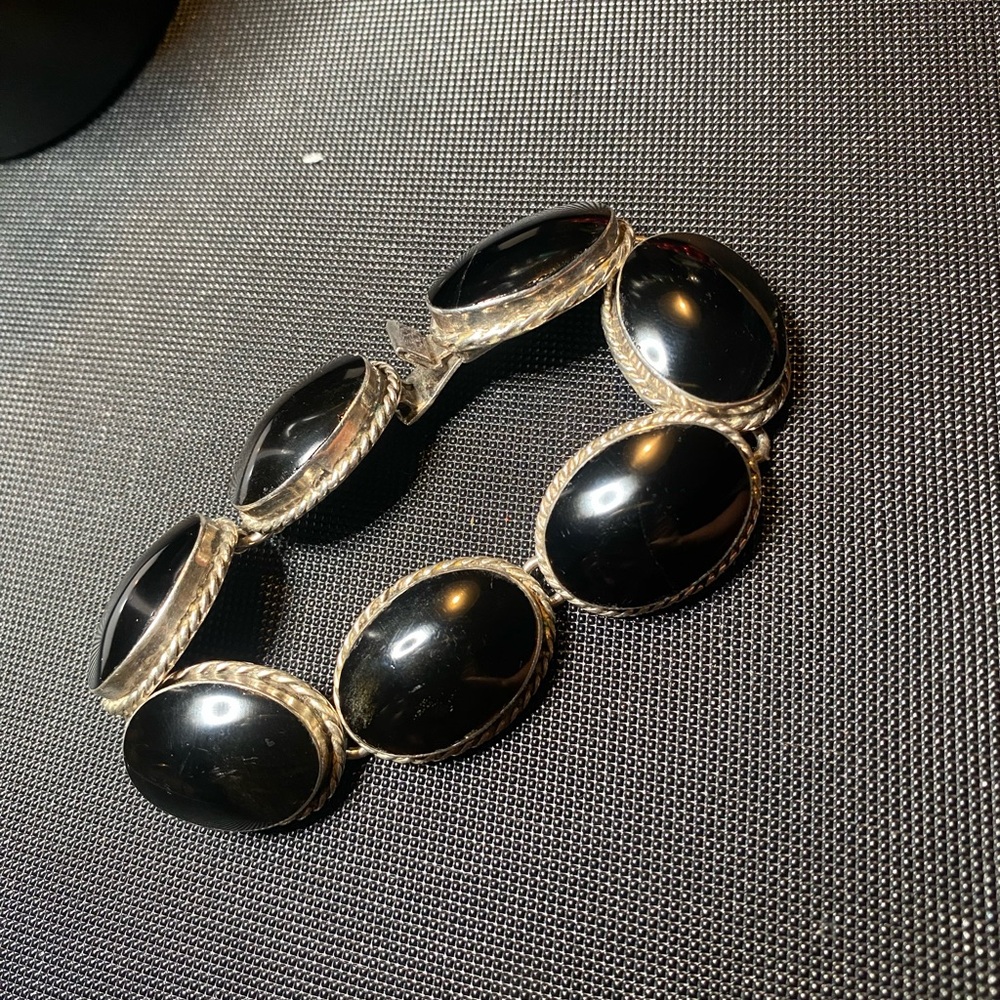 .925 Mexican silver and onyx bracelet